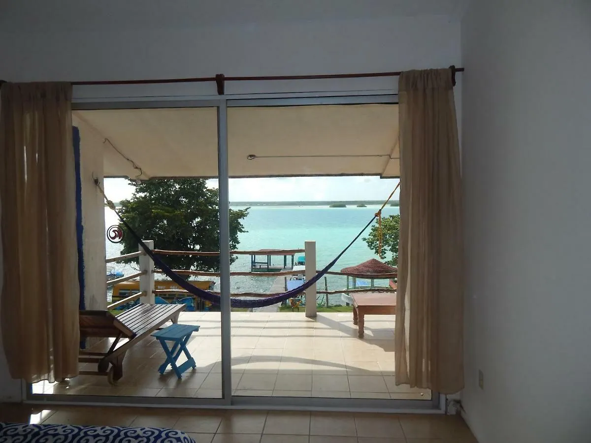 Blue Monkey Hostel Bacalar 0*,  Mexique